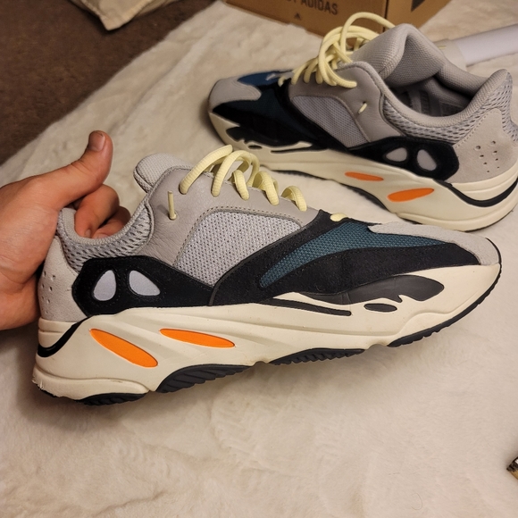 ADIDAS YEEZY 700 WAVERUNNER, size 11 - Picture 2 of 9